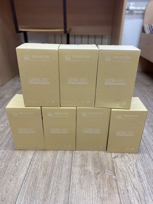 Современный проектор для дома и офиса