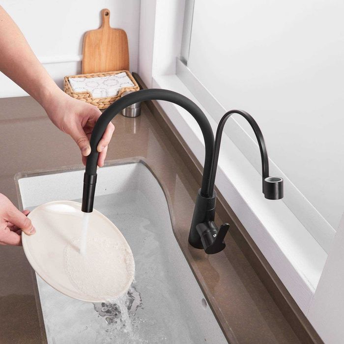 Луксозен модерен кухненски смесител Черен въртящ се на 360 чучур