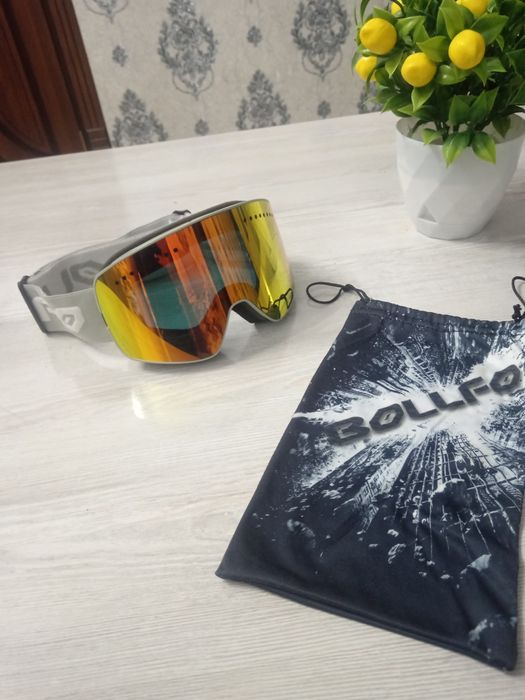 Ko'z oynak tog' chang'is va matasikl uchun