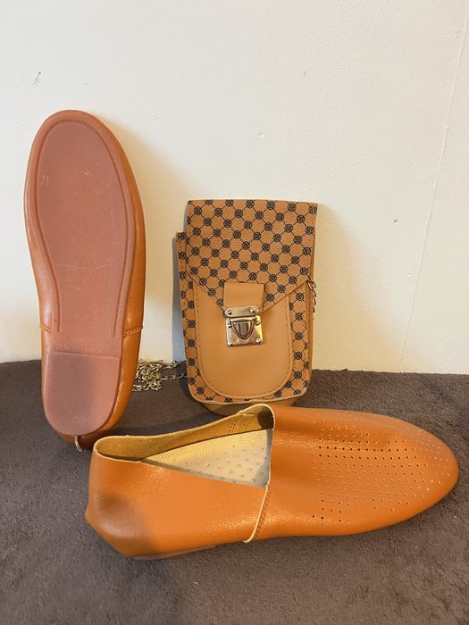 Женская обувь