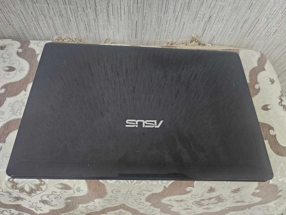 Продам ноутбук asus