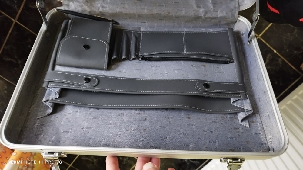 Servietă din Aluminiu