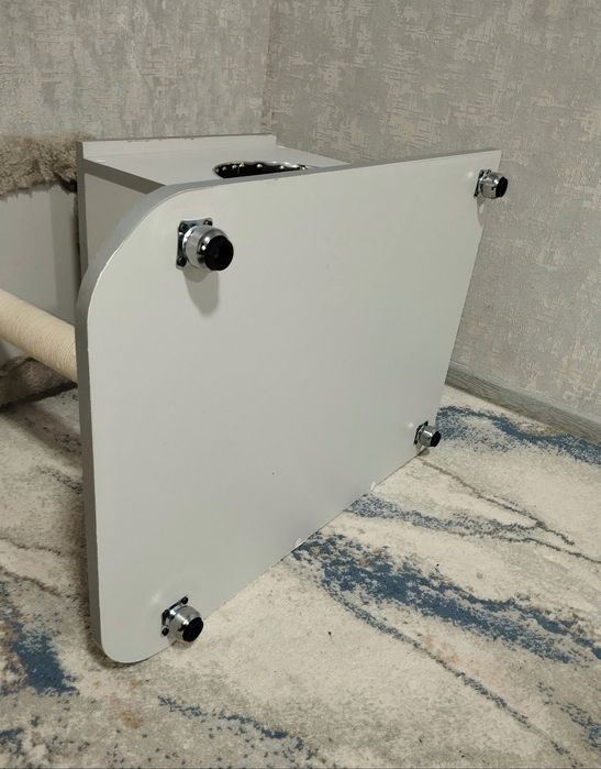 Mushuk uchun chiroyli uy.  Прекрасный домик для кошки.