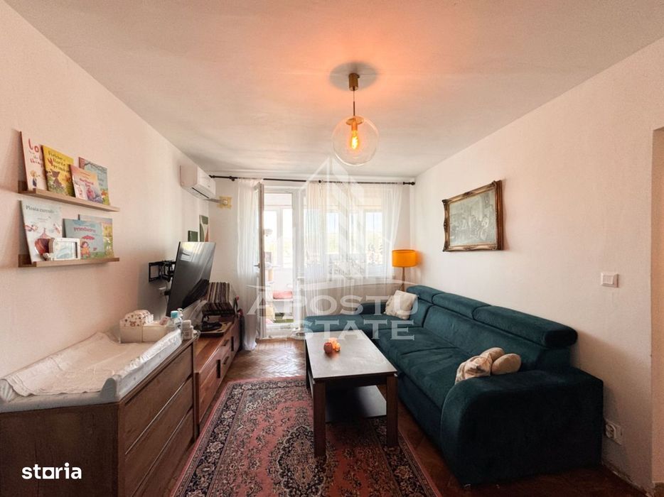 Apartament 2 camere, renovat, etaj 8, panoramica, Stadion - Hunedoara