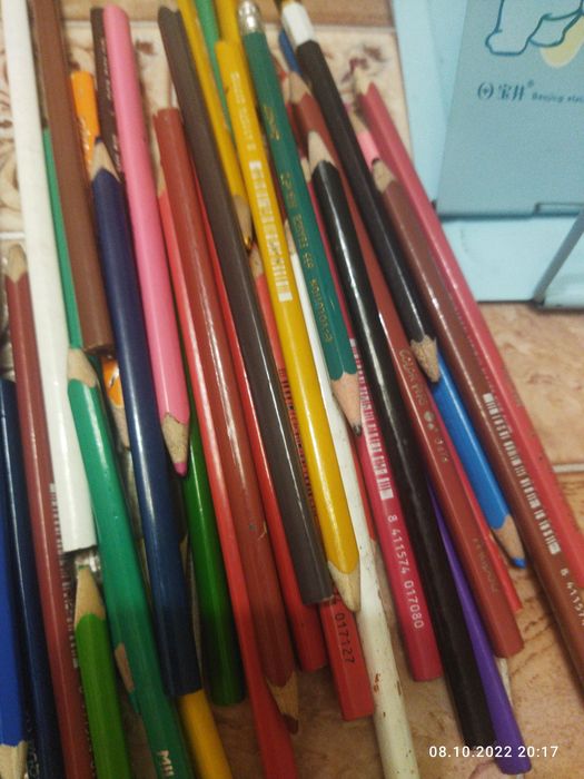 Школьные принадлежности