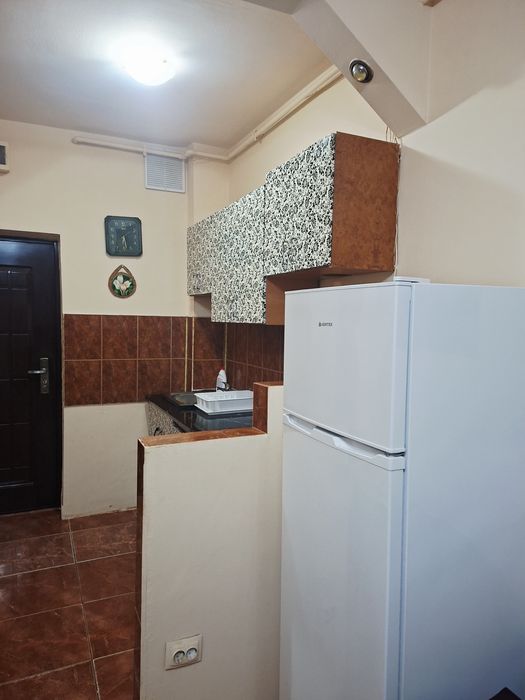 Închiriez garsoniera. Granicerilor
