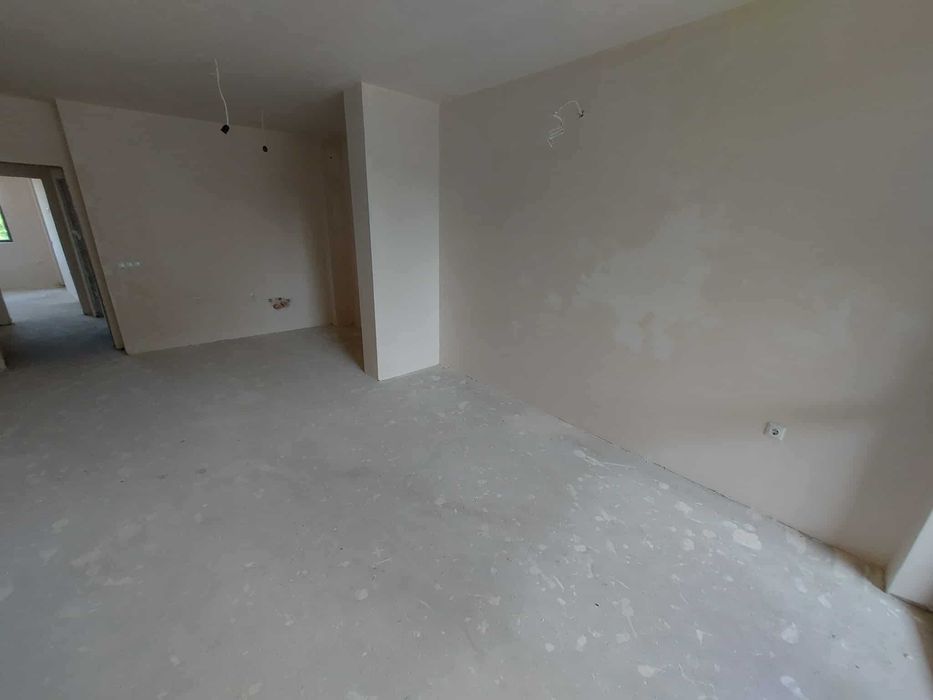 Продава се Тристаен апартамент в Търговище, Вароша - 106 кв.м за 1126 €/кв.м - Снимка #2