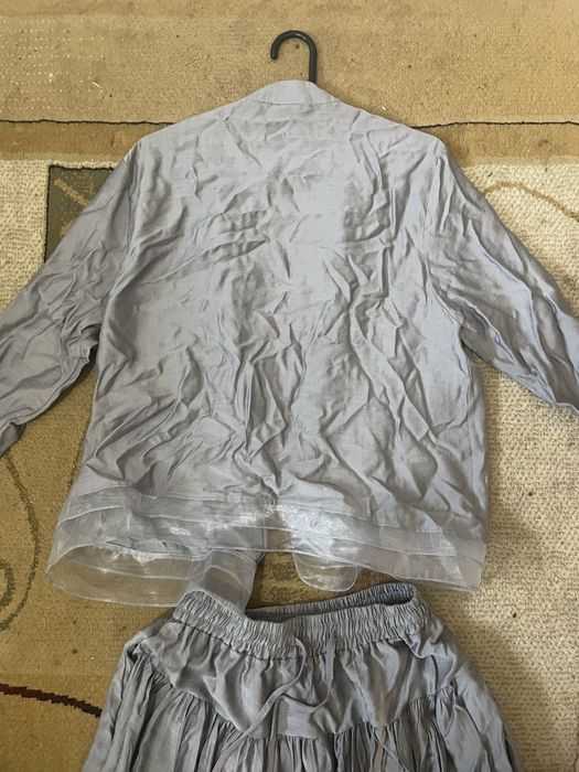 Комплек - блузка и юбка.