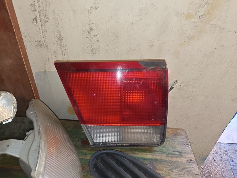 Продам запчасти на Мазду кронос