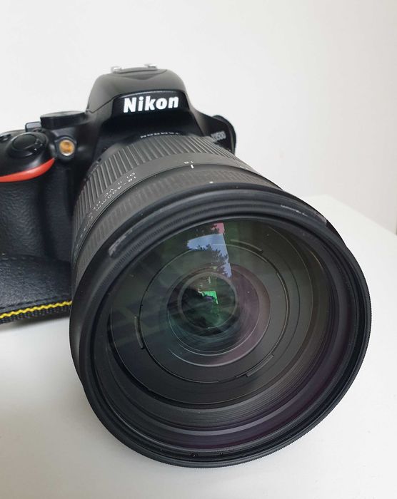 Vand obiectiv Tamron 18-400mm cu Nikon D3500