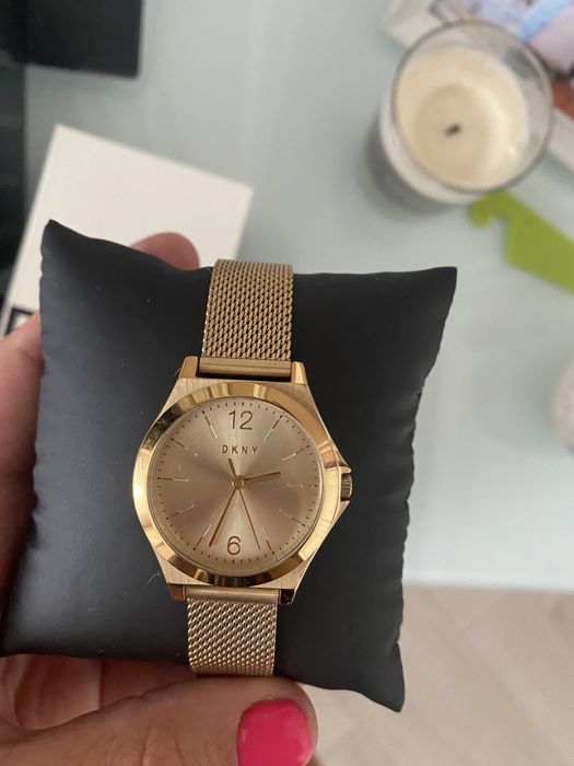 Часы DKNY новые желтое золото