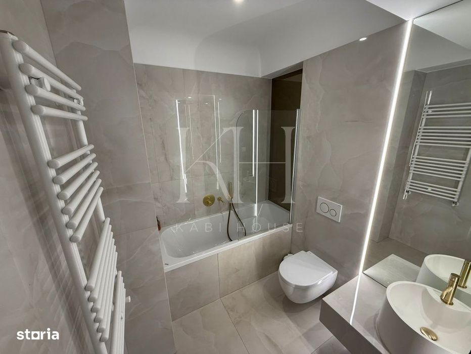 Studio Premium de Inchiriat | Cortina North | Vedere gradina interioar