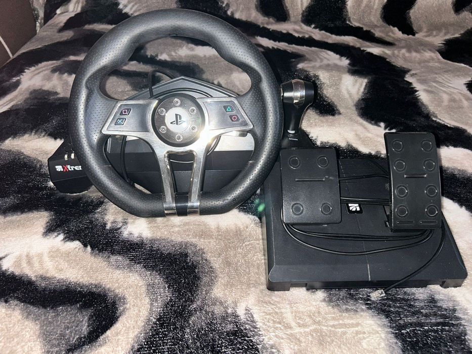 vând volan playstation de ps3/4/5 și pc