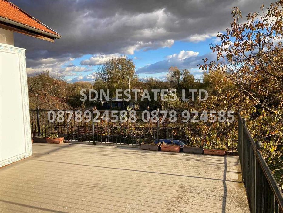 Продава се Къща в Казанлък - 200 кв.м за 725 €/кв.м - Снимка #15