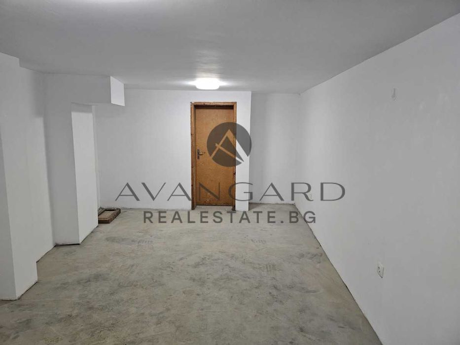 Продава се Тристаен апартамент в Пловдив, Кършияка - 134 кв.м за 2090 €/кв.м - Снимка #15