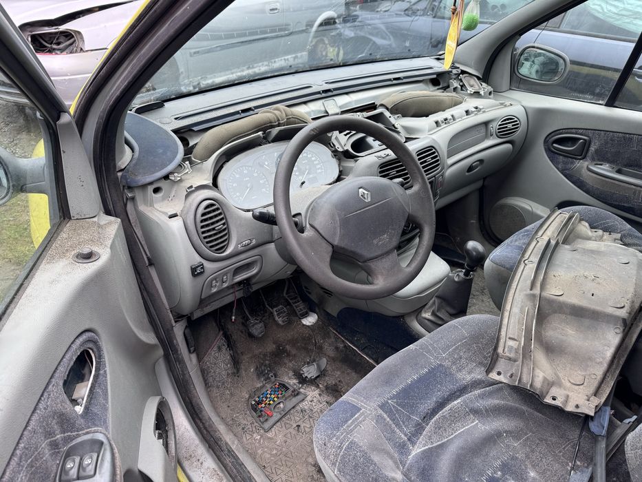 Рено Меган Сценик 1.6и 16в 107кс 2001г На Части