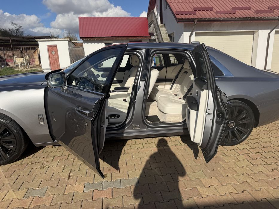 Vand Rolls Royce Ghost Space Gray!BeSpoke ,grila iluminata!