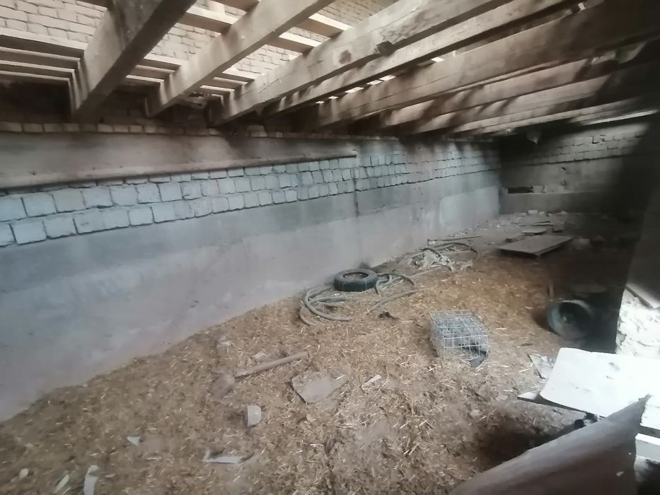 Qurilishi tugallanmagan uchastka