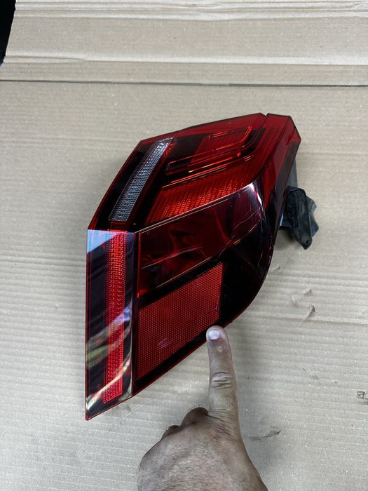 Stop dreapta vw tiguan 2.