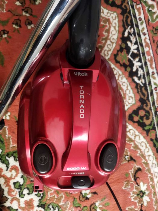 Пылесос Vitek tornado