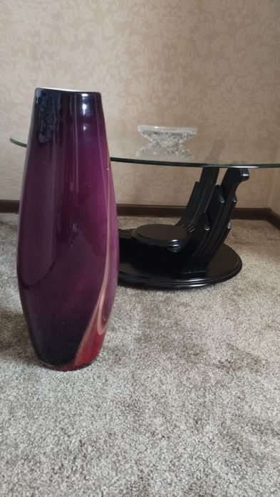 Стол журнальный. Стекло.