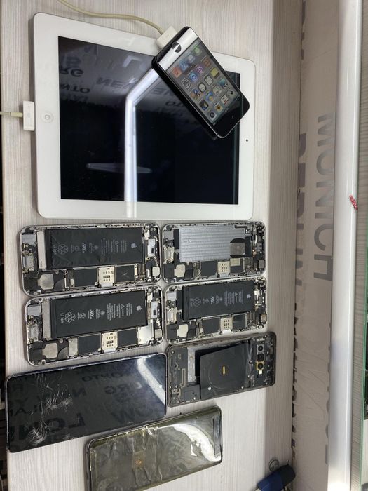 Phone lot/ лот от телефони