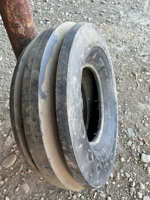 Vand Cauciucuri 8,25---1.200/R20