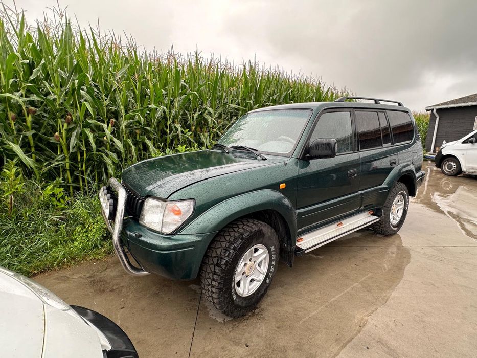 Vand toyota land cruiser 3.0 autoutilitara