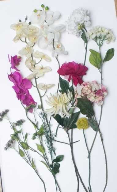 Искусственные цветы и листья