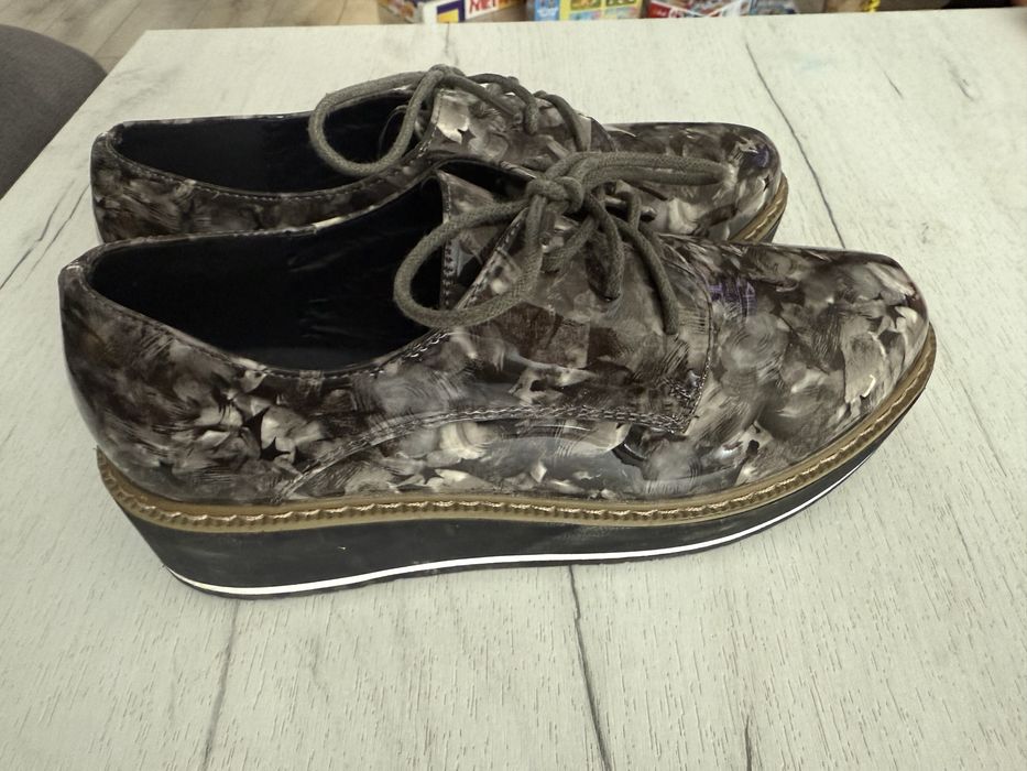 Дамски обувки 37