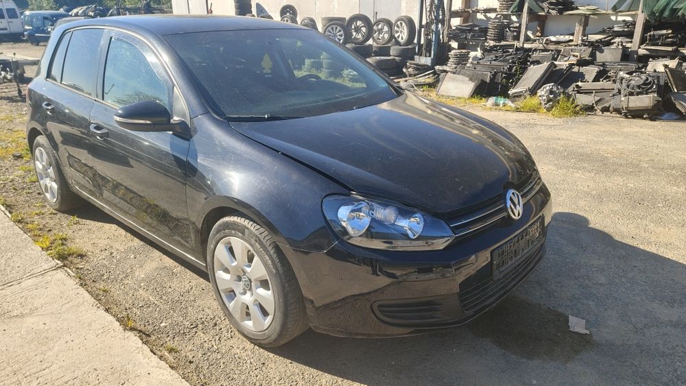 Piese motor cât cutie turbo injectoare etrier punte toba jug fuzete egr pompa înalte alternator  trager radiatoare gmw conducta ac vw golf 6 1.6tdj