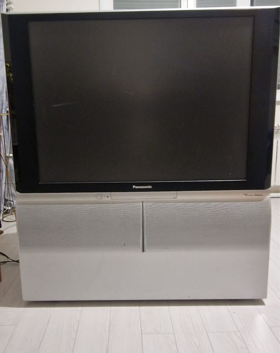 Проекционный телевизор