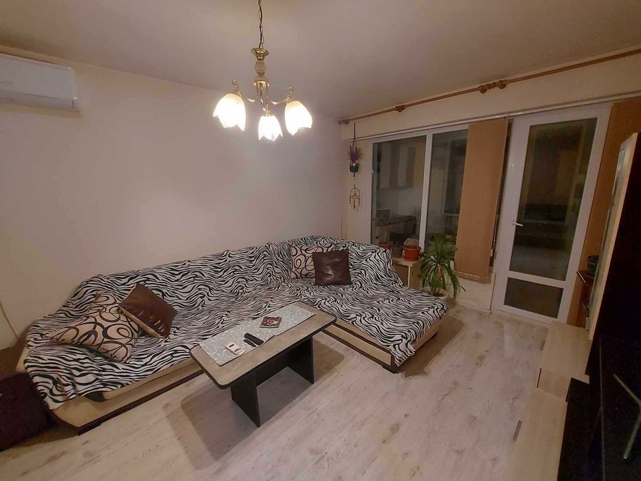 Продава се Двустаен апартамент в Търговище, Запад 2 - 71 кв.м за 1078 €/кв.м - Снимка #2