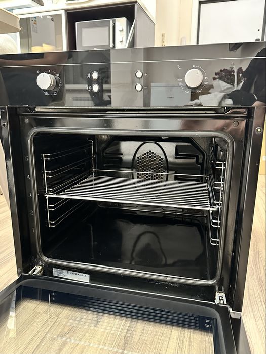 Встраиваемый духовой шкаф