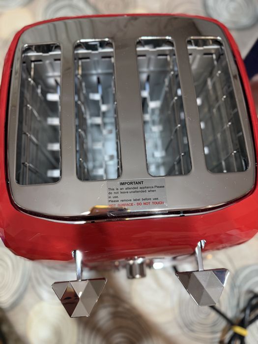 Тостер De Longhi