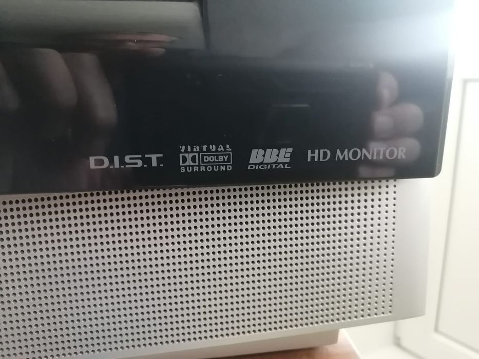 Телевизор JVC продам