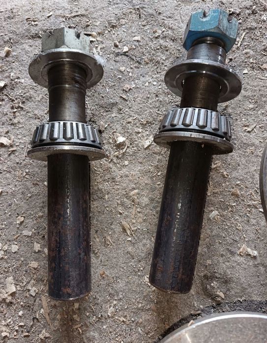 Butuci căruță, remorcuta