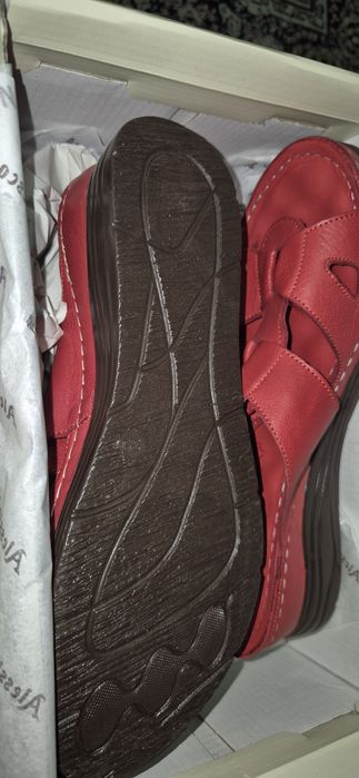 Продам новые сабо. Турция