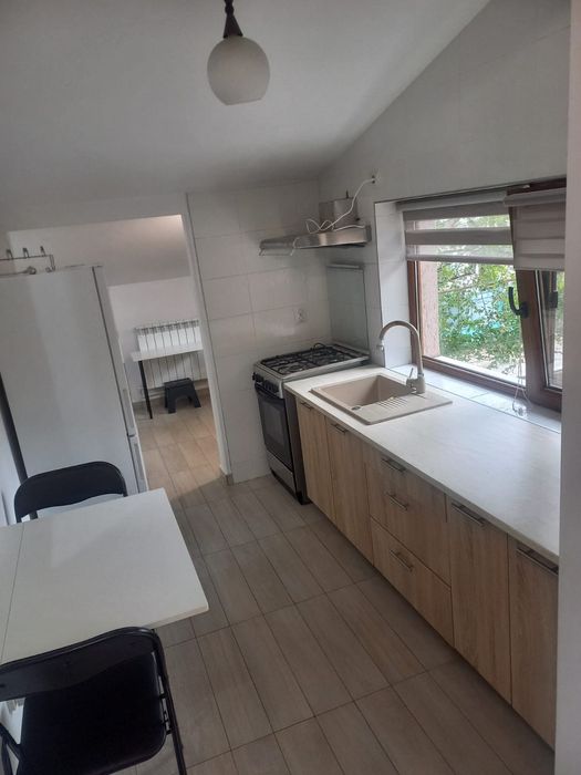 P.f. închiriez apartament 45 m² la casă, zona centru-gară