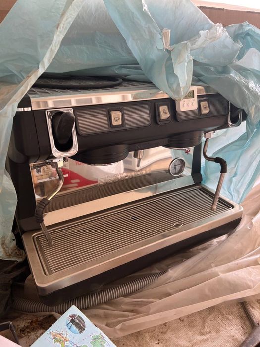 Продается Кофемашина Simonelli