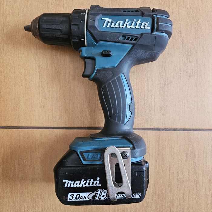 Masina gaurit/însurubat Makita  DDF 482