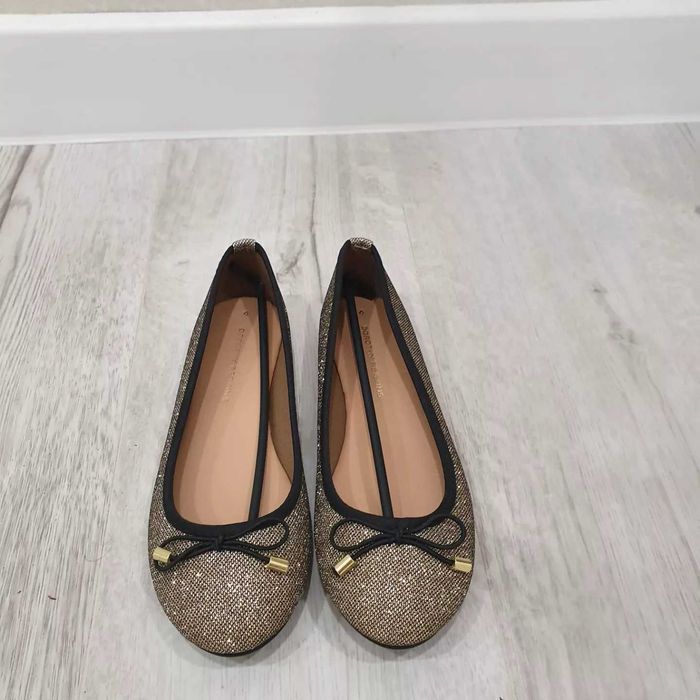 Балетки 3000 тенге