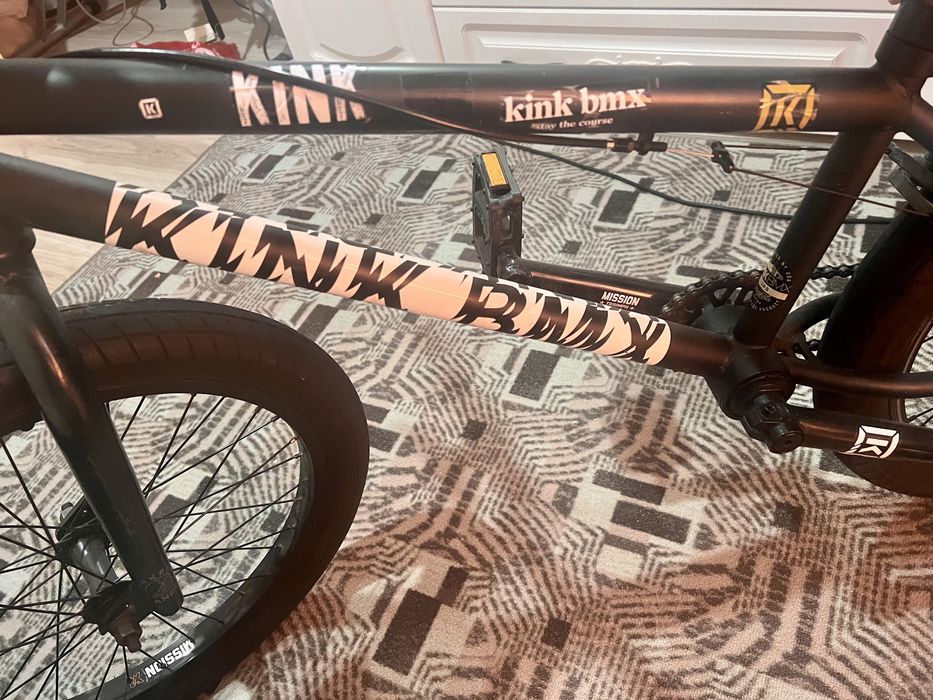 Трюковой велосипед BMX