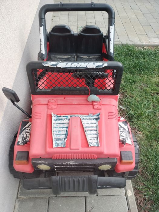 Mașinuța electrica