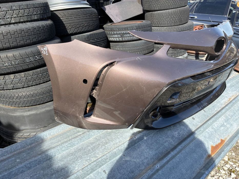 Предна броня Toyota Prius + Plus. Тойота Приус плус. 15-20. 53112-