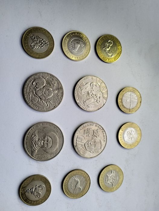 продам монеты юбилейные