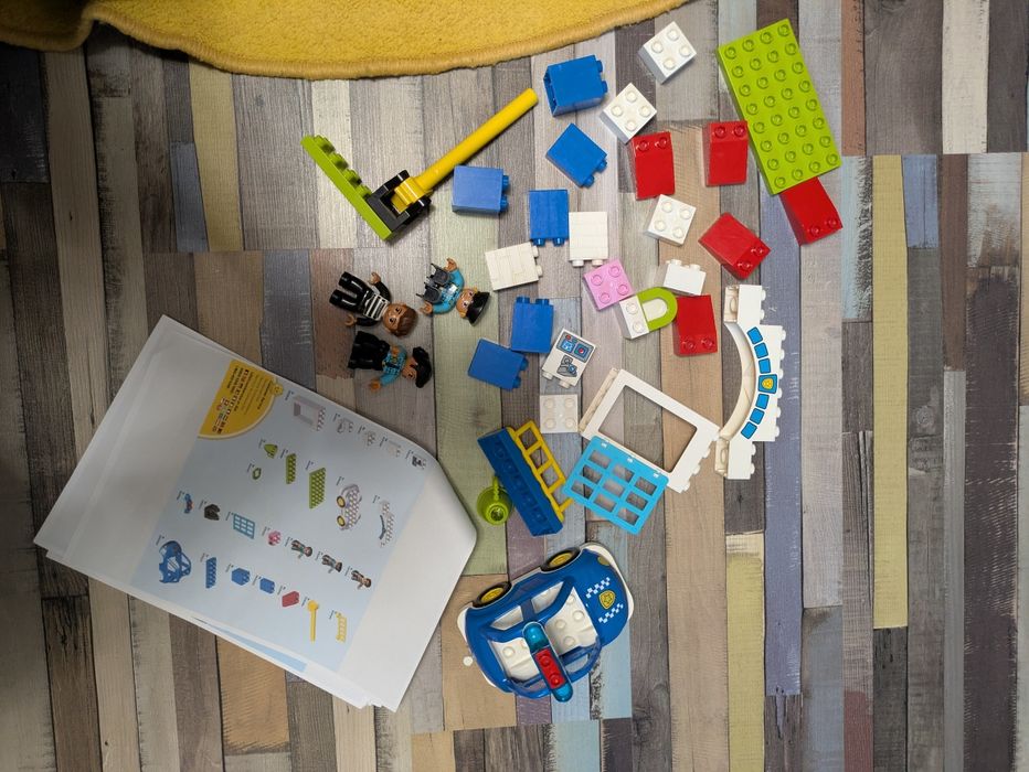 Lego Duplo 10902 - Secție Poliție