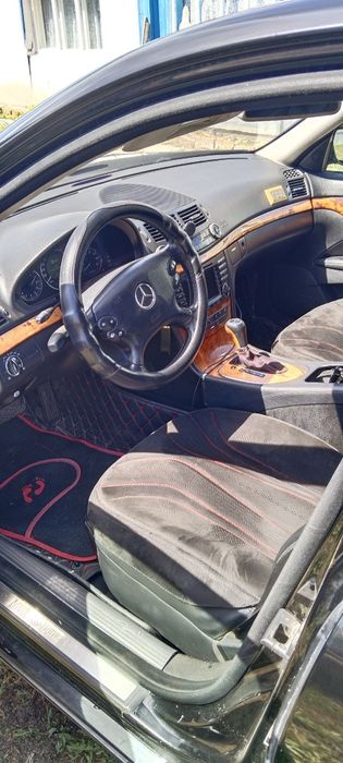 Продам Мерседес Е 350