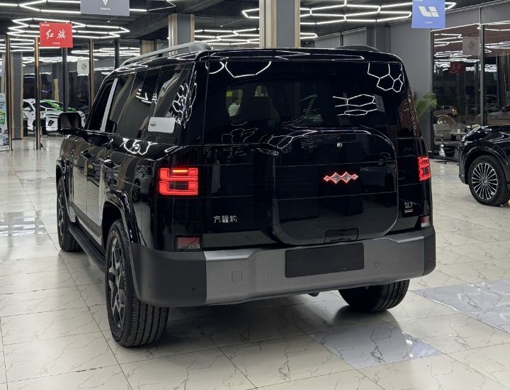 BYD Leopard 7 full pozitsia