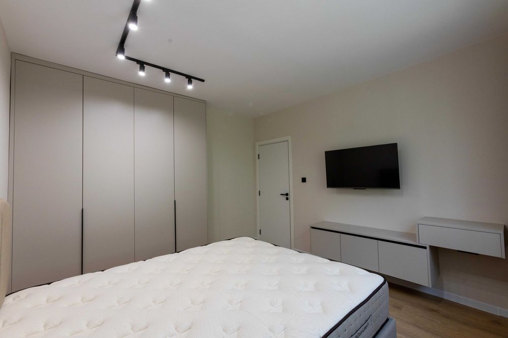 Продава се Тристаен апартамент в Бургас, Център - 68 кв.м за 2924 €/кв.м - Снимка #10